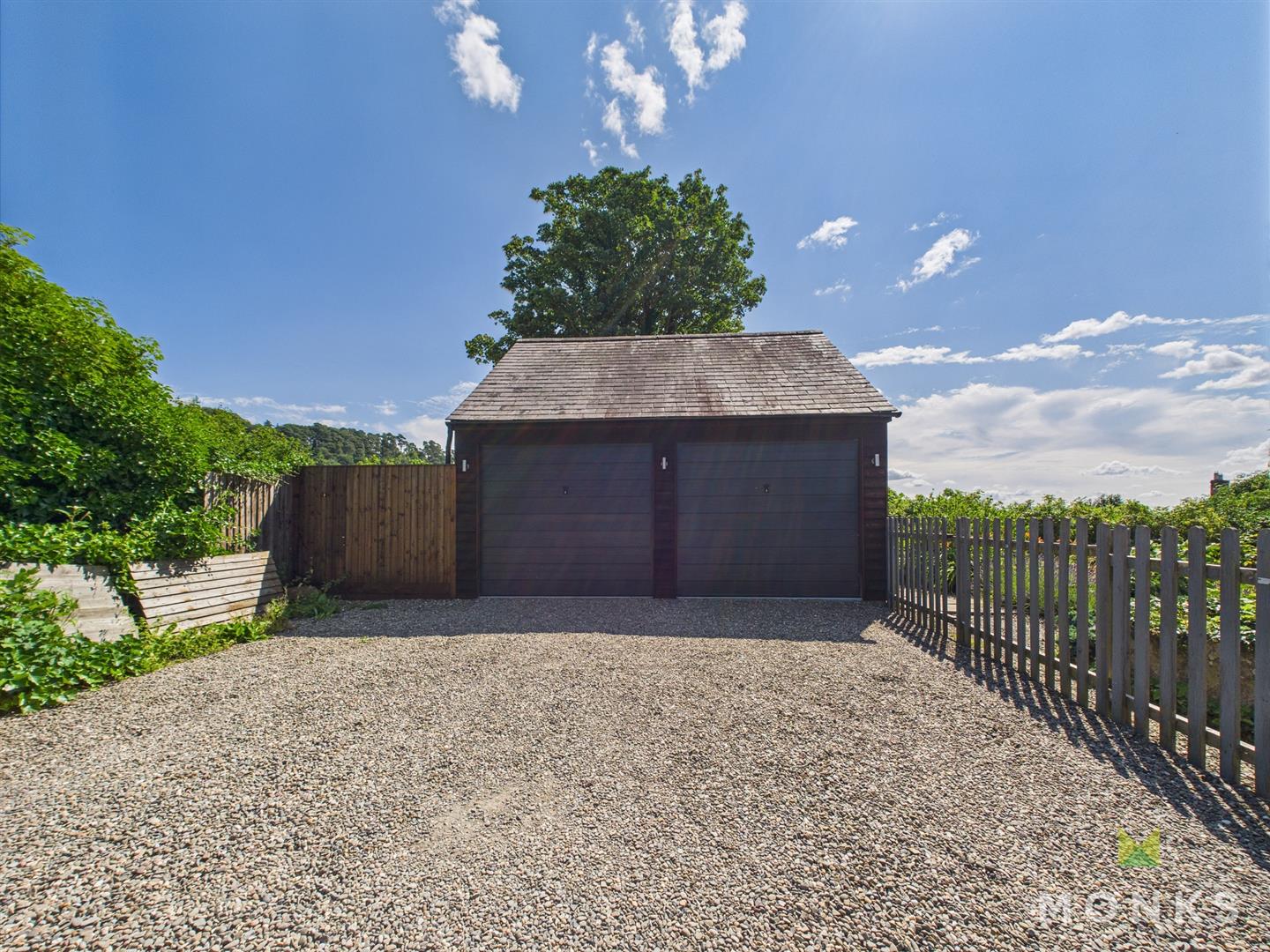 The Cottage Gooseberry Lane, Shrewsbury, SY4 3BB SSTC The Cottage Gooseberry Lane, Shrewsbury, SY4 3BB SSTC
